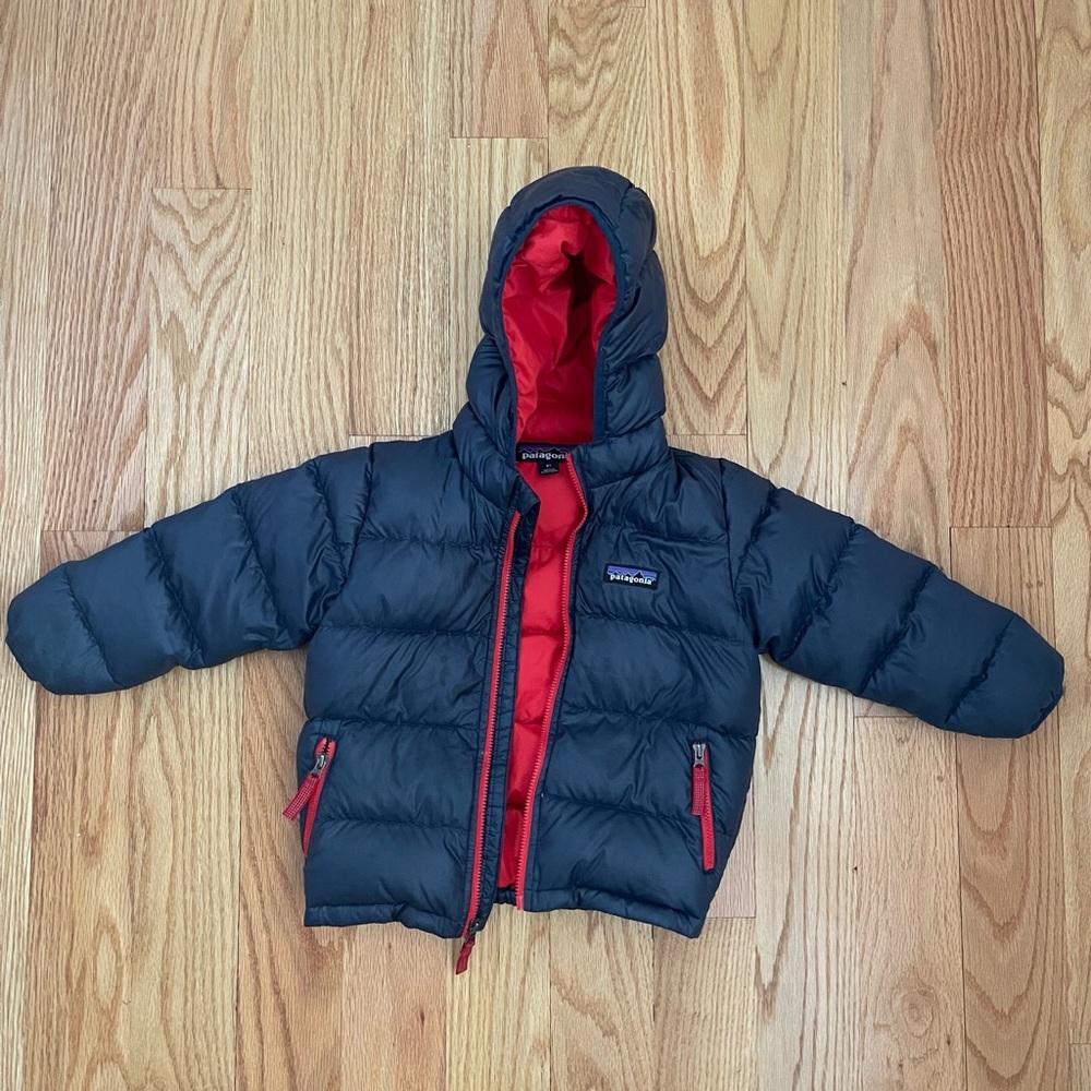 Patagonia down sweater 2T navy blue and red! GUC